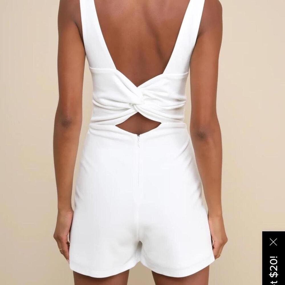 Lulu's White Twist-Back Romper